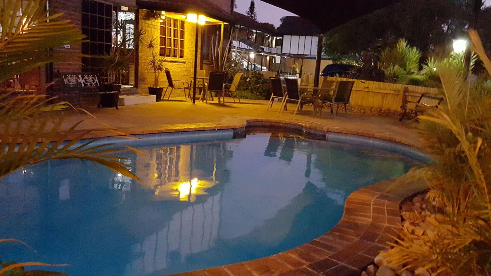 Shakespeare Motel Mackay Exterior photo